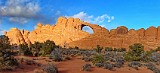 USA skyline arch.jpg